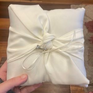 Used one time ring bearer pillow